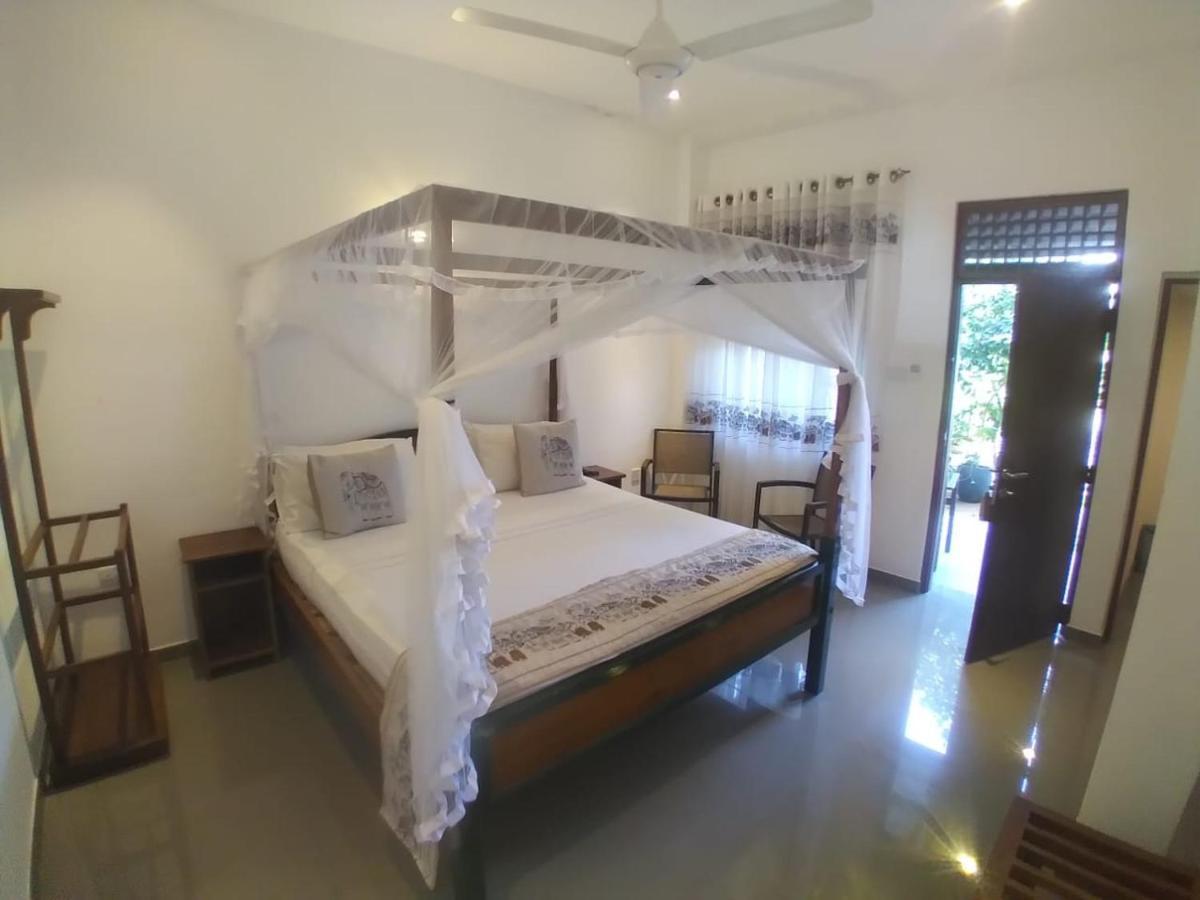 Suriya Arana Bed & Breakfast Negombo Luaran gambar