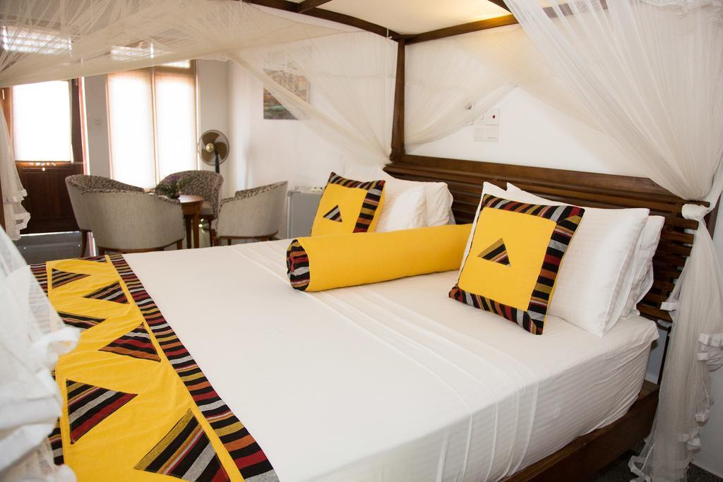 Suriya Arana Bed & Breakfast Negombo Luaran gambar