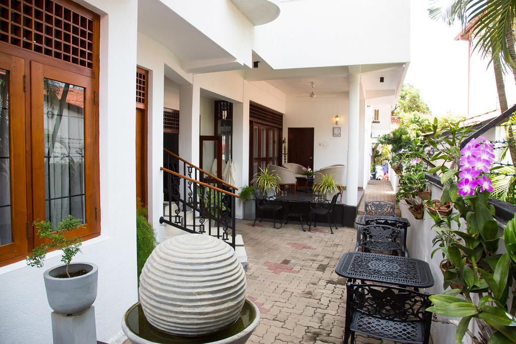 Suriya Arana Bed & Breakfast Negombo Luaran gambar