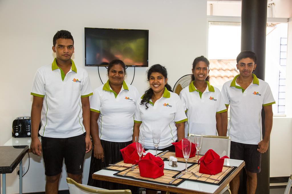 Suriya Arana Bed & Breakfast Negombo Luaran gambar