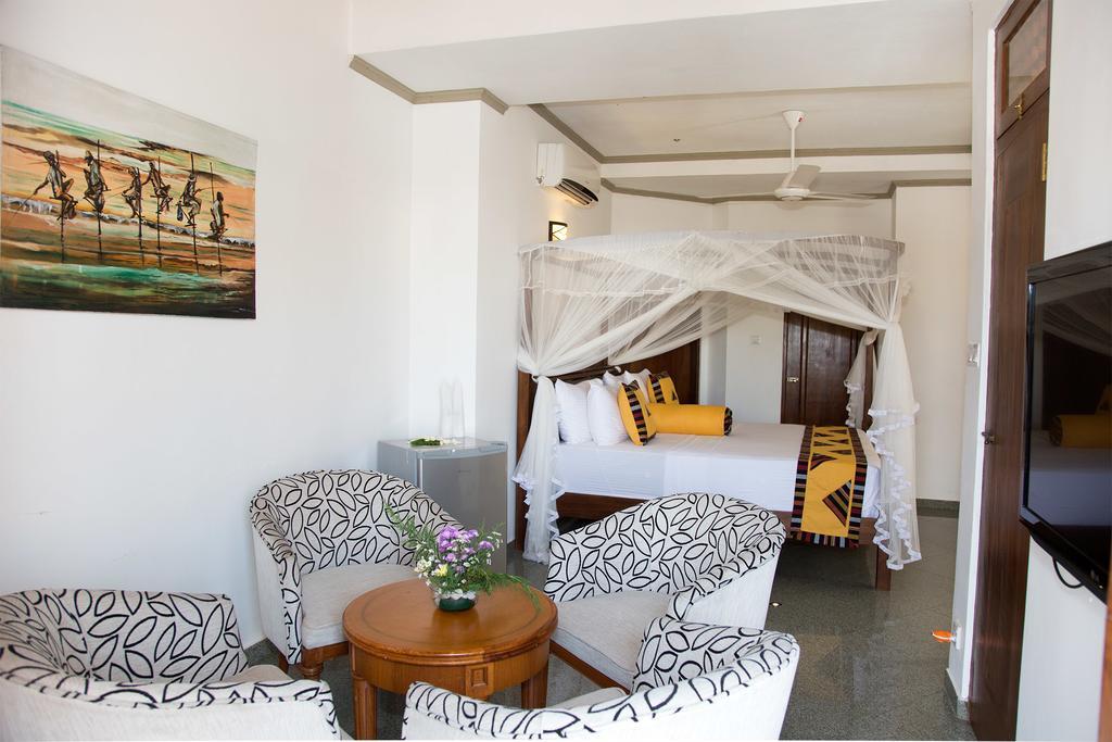 Suriya Arana Bed & Breakfast Negombo Luaran gambar