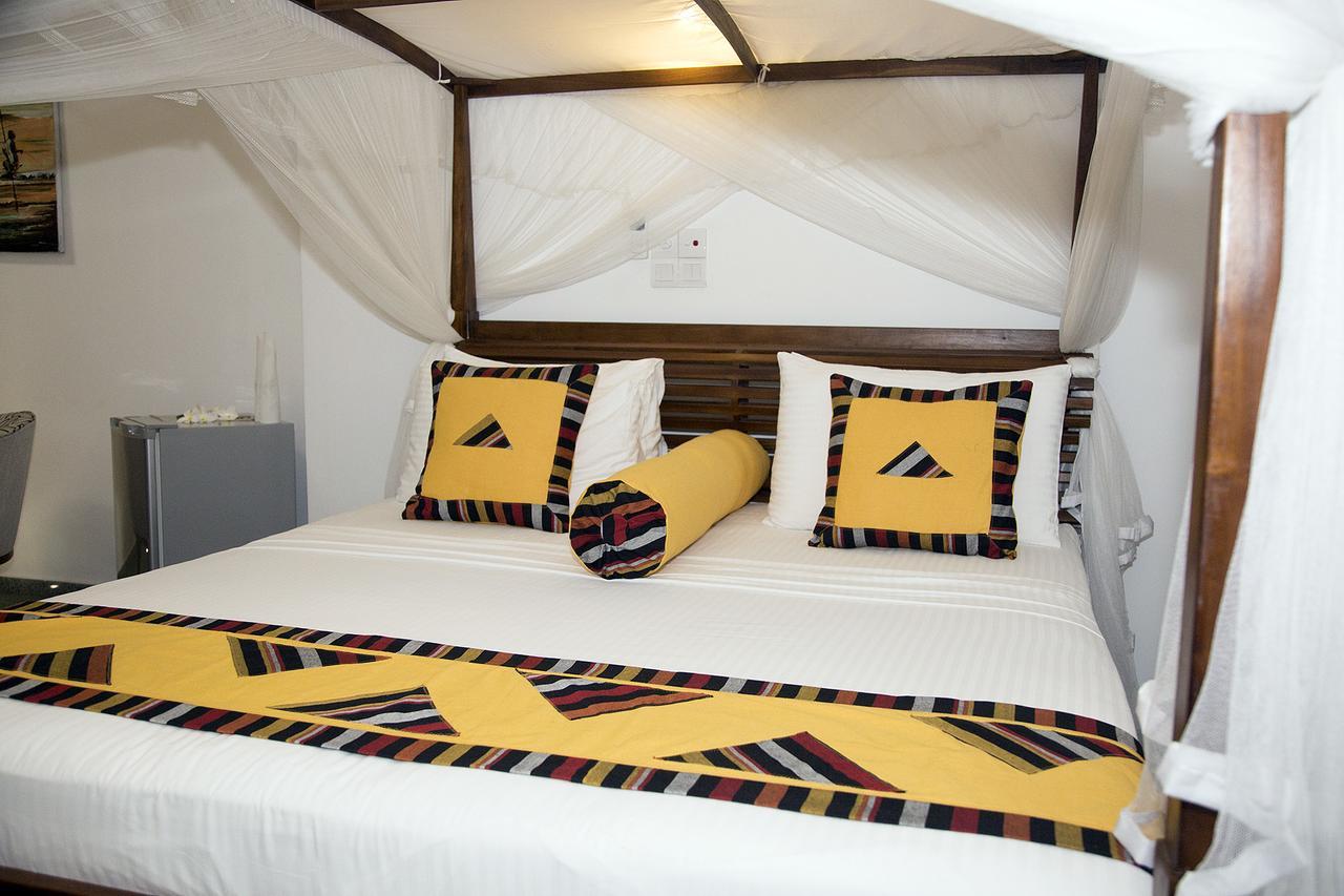 Suriya Arana Bed & Breakfast Negombo Luaran gambar