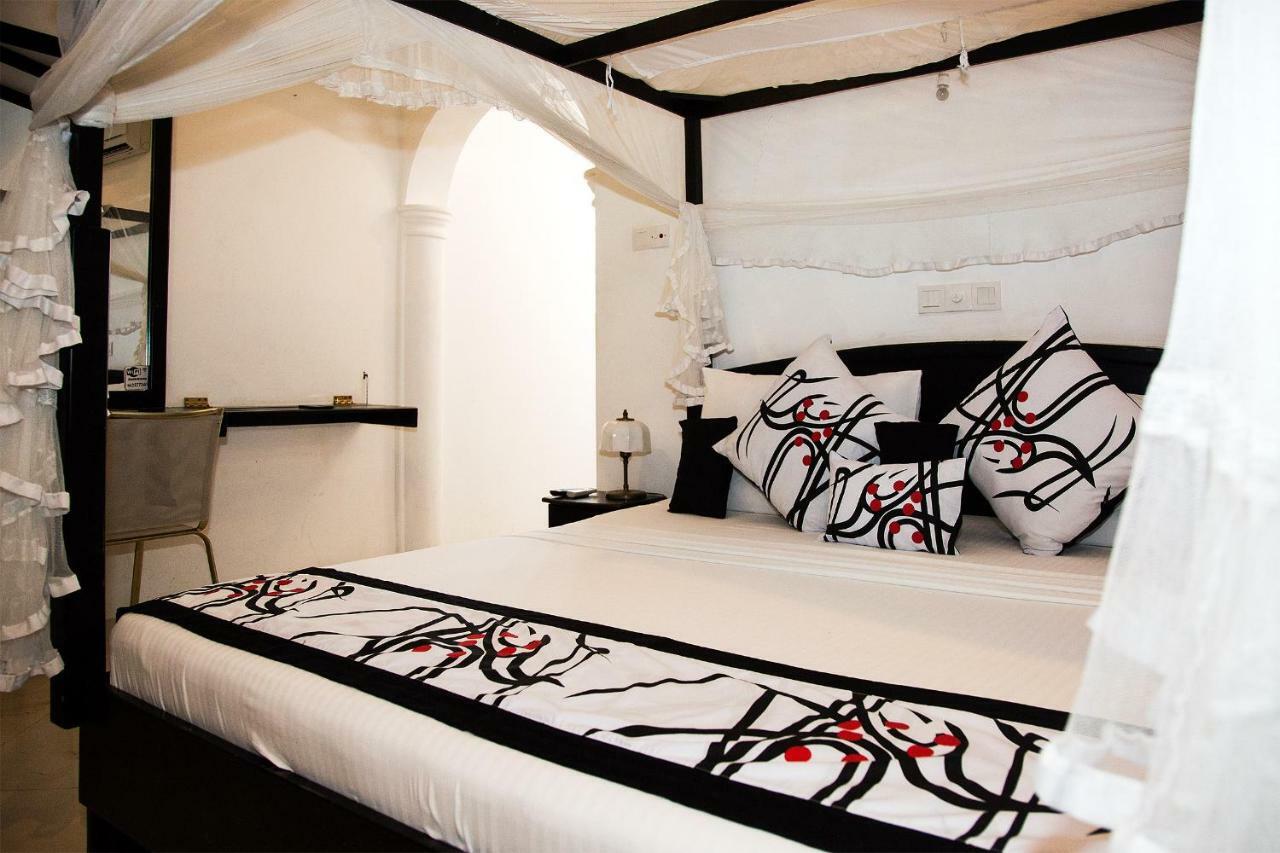 Suriya Arana Bed & Breakfast Negombo Luaran gambar